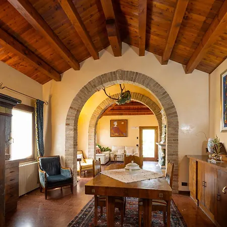 Casa Elsa Charming דירה *